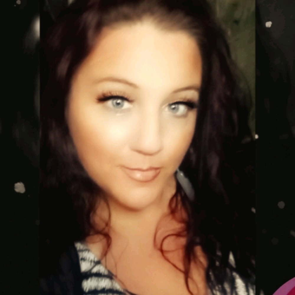 Meet your Posher, Kassie